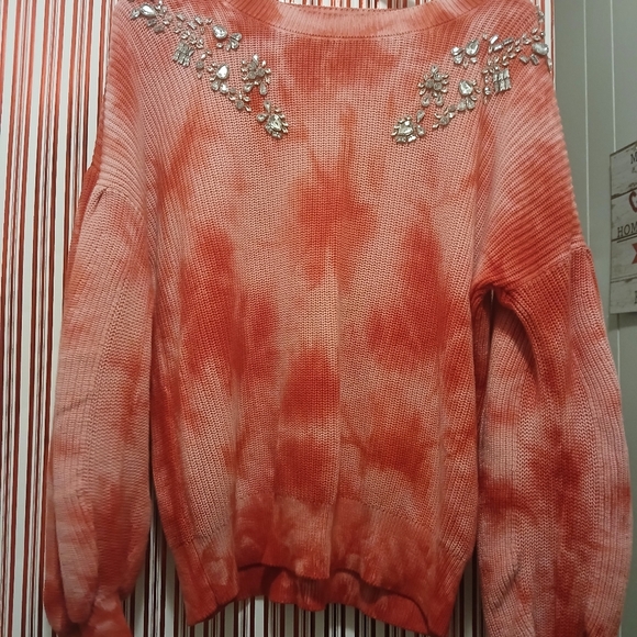Pre-owned tye dye sweater with rhinestones size large - Picture 6 of 7